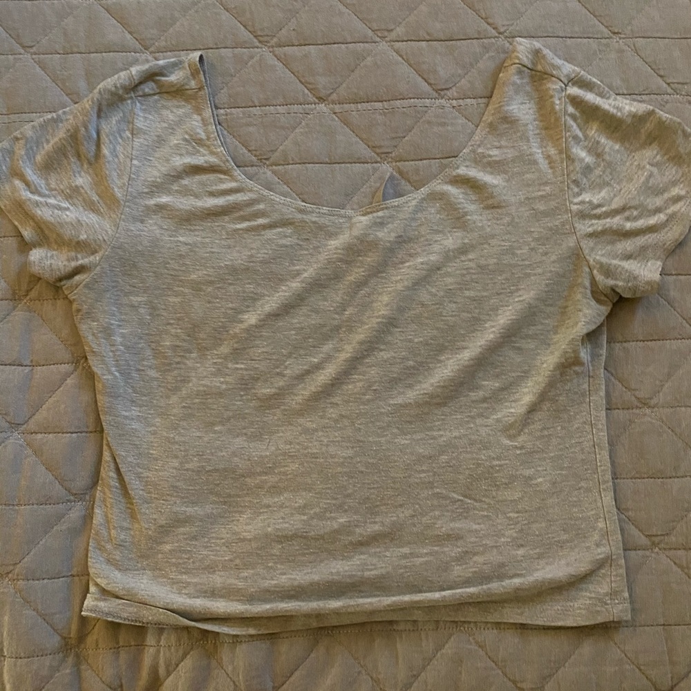 Gray top